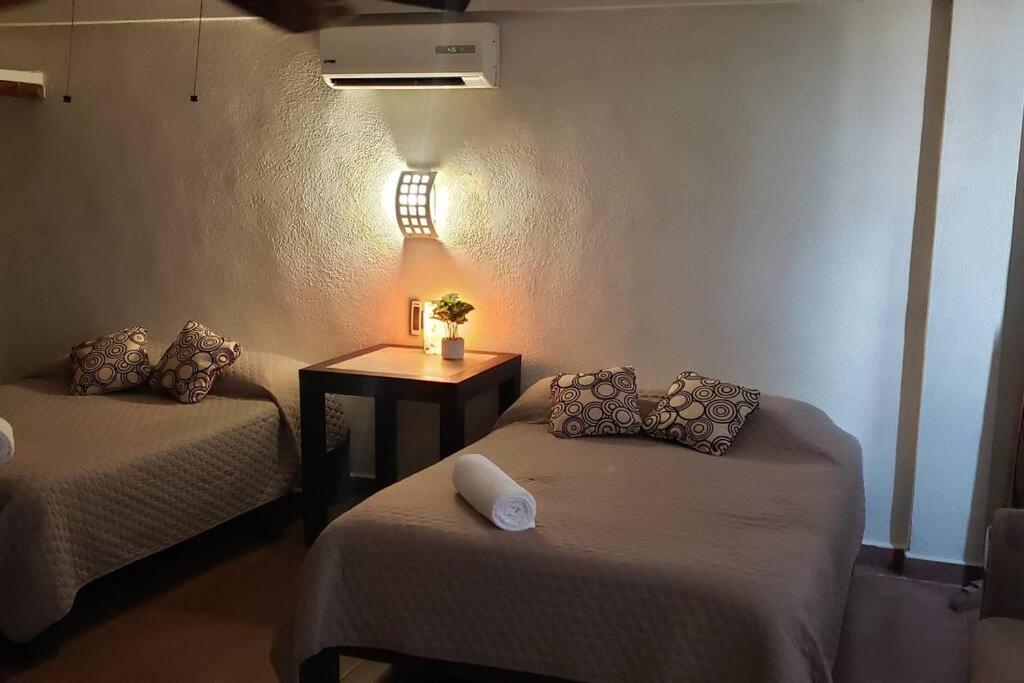 Departamento Grande Con 2 Recamaras Con Aire 5 Camas Wifi 115Mb, Cocina .Cochera Techada, #4 巴耶斯城 外观 照片